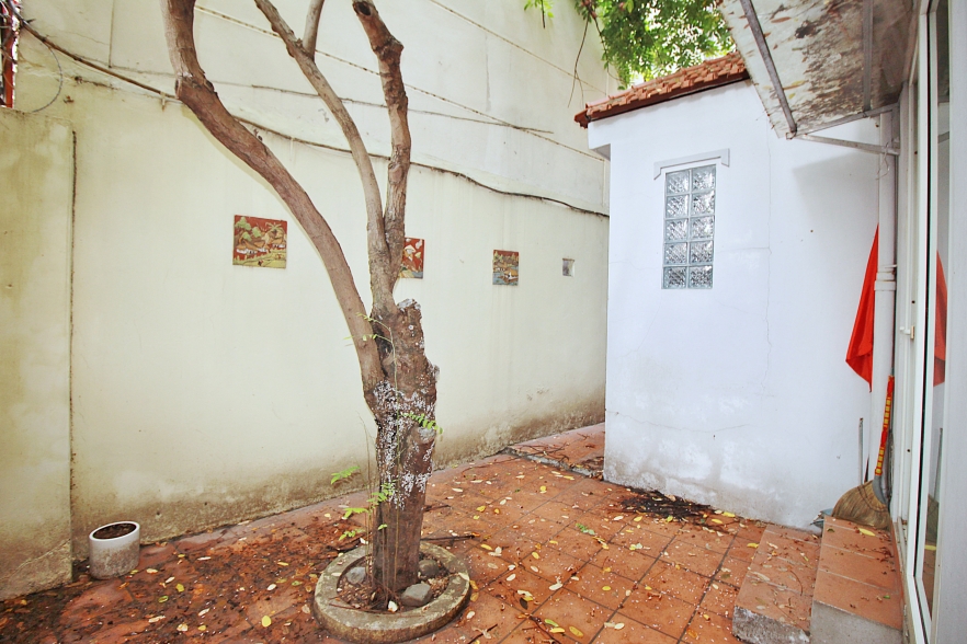 Beautiful house, fully furnished for rent on Tay Ho Street